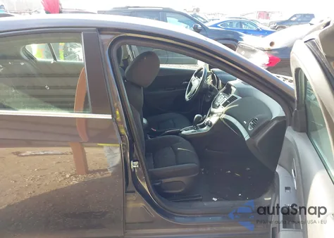 2016 Chevrolet Cruze Limited 1Lt Auto z USA, uszkodzony, nr VIN 1G1PE5SB7G7228437